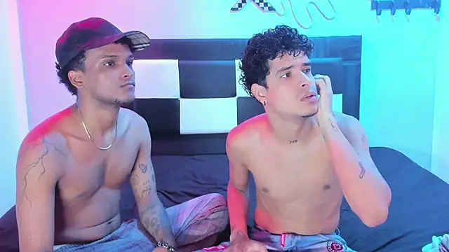 Snapshot of Lucky_boys__X chatting on April 2026 01:20:01 PM Lucky boys X online show from April 2026 01:20:01 PM