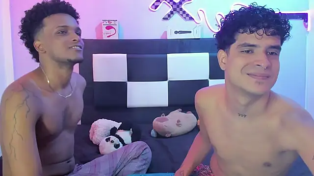 Snapshot of Lucky_boys__X chatting on May 2026 01:52:01 PM Lucky boys X online show from May 2026 01:52:01 PM
