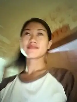 Snapshot of luy-xinh02 chatting on September 2025 12:01:02 AM luy-xinh02 online show from September 2025 12:01:02 AM