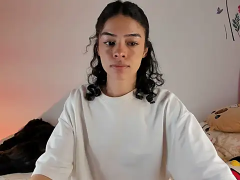 Snapshot of maddy_parker__ chatting on March 2026 09:54:02 PM maddy parker online show from March 2026 09:54:02 PM