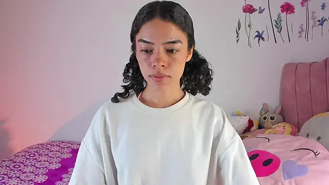 Snapshot of maddy_parker__ chatting on April 2026 09:27:01 PM maddy parker online show from April 2026 09:27:01 PM