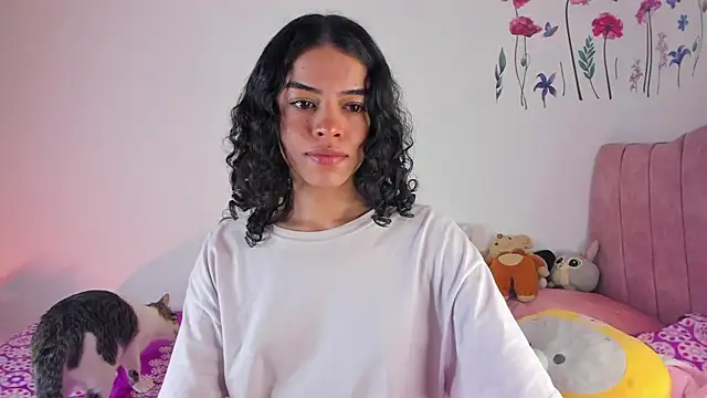 Snapshot of maddy_parker__ chatting on April 2026 09:39:33 PM maddy parker online show from April 2026 09:39:33 PM