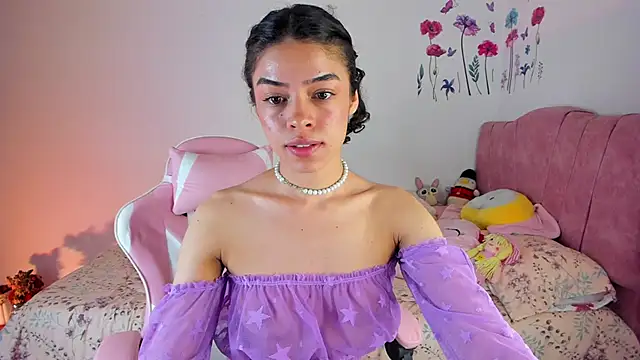 Snapshot of maddy_parker__ chatting on June 2026 11:24:02 PM maddy parker online show from June 2026 11:24:02 PM
