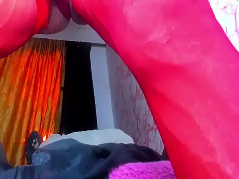 Snapshot of franchescadoll chatting on September 2025 01:03:01 PM franchescadoll online show from September 2025 01:03:01 PM