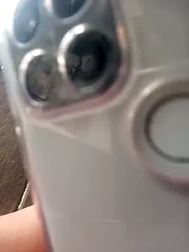 Snapshot of riso-00 chatting on April 2026 07:53:01 AM riso-00 online show from April 2026 07:53:01 AM