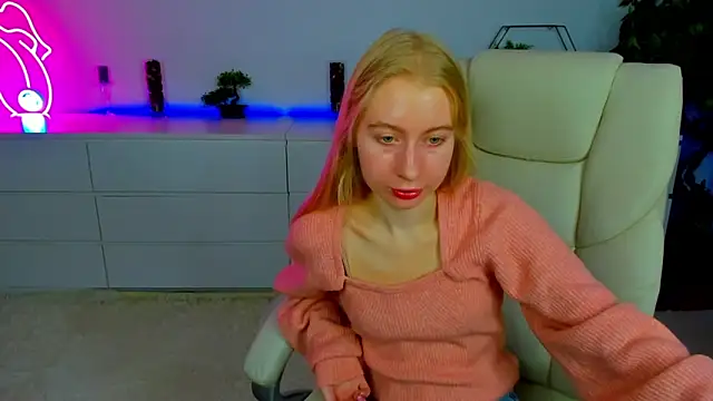 Alina Blonde online show from October 2025 05:39:02 AM