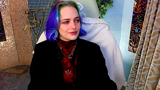 Snapshot of Eniferi chatting on December 2025 09:08:01 PM Eniferi online show from December 2025 09:08:01 PM