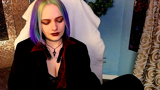 Snapshot of Eniferi chatting on December 2025 08:45:02 AM Eniferi online show from December 2025 08:45:02 AM