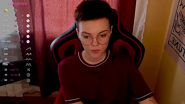 KrisNeal online show from September 2025 09:25:02 AM