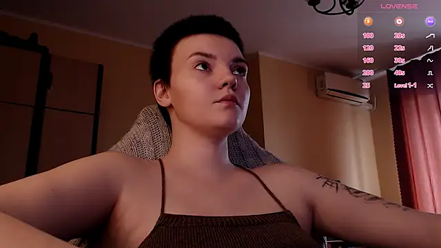 Snapshot of KrisNeal chatting on March 2026 09:10:01 AM KrisNeal online show from March 2026 09:10:01 AM