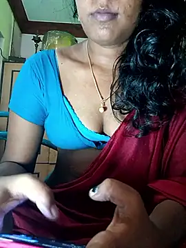 Snapshot of Tamil_Kavitha chatting on April 2026 06:28:02 AM Tamil Kavitha online show from April 2026 06:28:02 AM