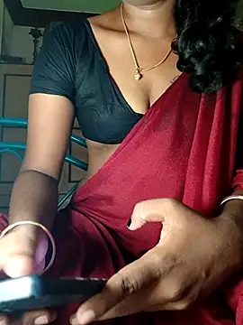 Snapshot of Tamil_Kavitha chatting on April 2026 04:45:02 AM Tamil Kavitha online show from April 2026 04:45:02 AM