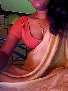 Snapshot of Tamil_Kavitha chatting on April 2026 05:03:01 AM Tamil Kavitha online show from April 2026 05:03:01 AM