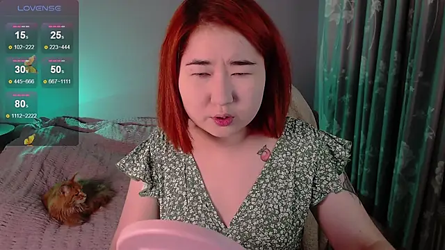 Sexy Peachy online show from October 2025 07:07:02 AM