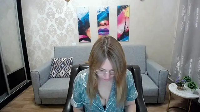 shy hot cat online show from October 2025 06:38:01 AM