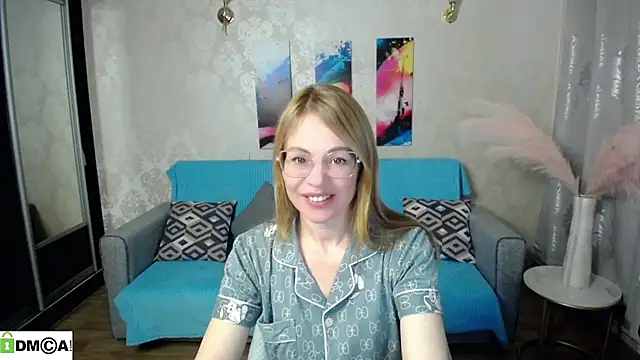 shy hot cat online show from November 2025 07:51:01 AM