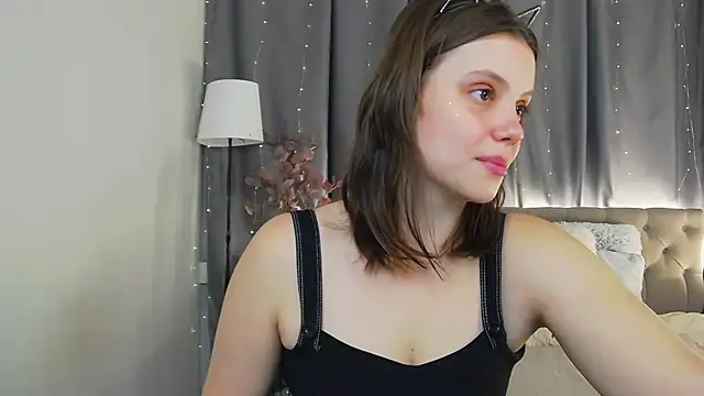 SoftLolli online show from September 2025 06:25:02 AM