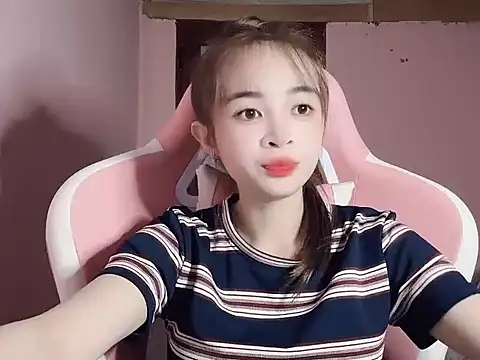 Suna7383 online show from November 2025 04:28:01 PM