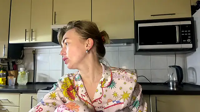 MartaLuna  online show from March 2026 08:48:01 PM