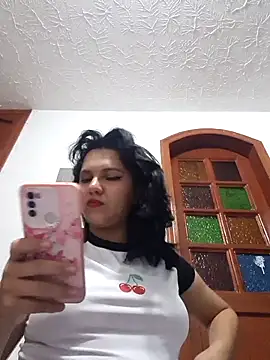 Snapshot of MaoMaoLa chatting on September 2025 05:23:02 AM MaoMaoLa online show from September 2025 05:23:02 AM