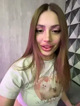 Elizabeth Tay online show from March 2026 07:31:02 PM