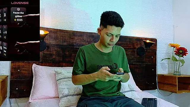 JhosuaVega online show from October 2025 02:31:02 AM