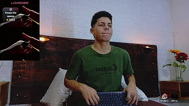 JhosuaVega online show from October 2025 12:31:02 AM