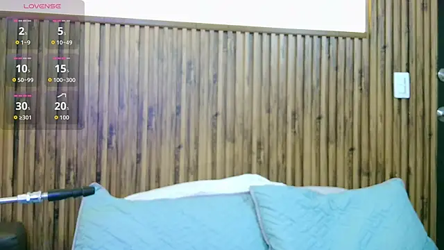 ValeryCortezm online show from September 2025 11:46:02 AM