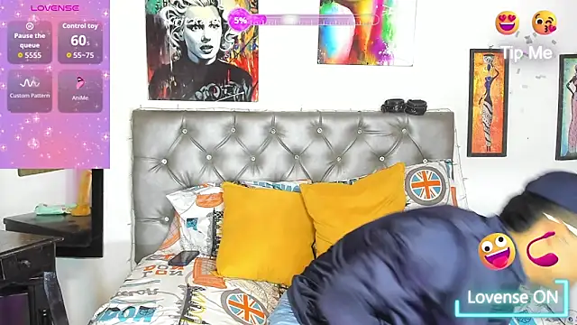 Snapshot of xxKamadevaxx chatting on February 2026 12:32:02 PM xxKamadevaxx online show from February 2026 12:32:02 PM