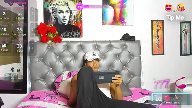 Snapshot of xxKamadevaxx chatting on March 2026 12:33:01 PM xxKamadevaxx online show from March 2026 12:33:01 PM