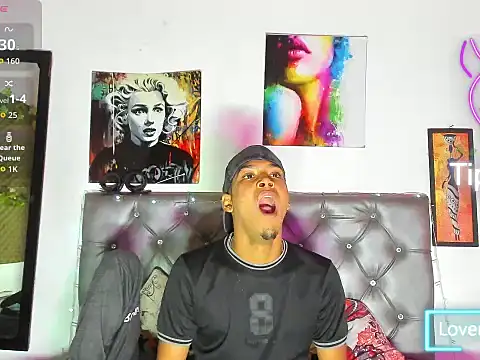 Snapshot of xxKamadevaxx chatting on April 2026 12:38:02 PM xxKamadevaxx online show from April 2026 12:38:02 PM