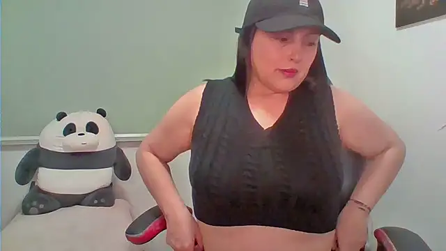 Snapshot of Venusina_07 chatting on March 2026 04:04:02 AM Venusina 07 online show from March 2026 04:04:02 AM