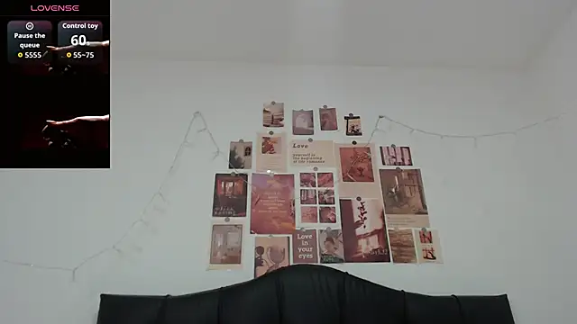 Snapshot of April_Becker chatting on March 2026 03:01:02 AM April Becker online show from March 2026 03:01:02 AM