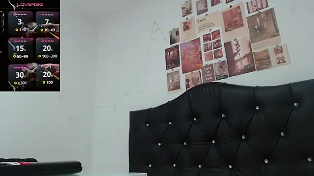 Snapshot of April_Becker chatting on April 2026 03:18:01 AM April Becker online show from April 2026 03:18:01 AM