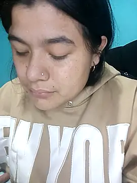 Snapshot of April_Becker chatting on April 2026 03:07:02 AM April Becker online show from April 2026 03:07:02 AM