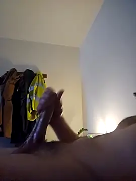 Snapshot of MrWest1887 chatting on October 2025 08:37:02 PM MrWest1887 online show from October 2025 08:37:02 PM