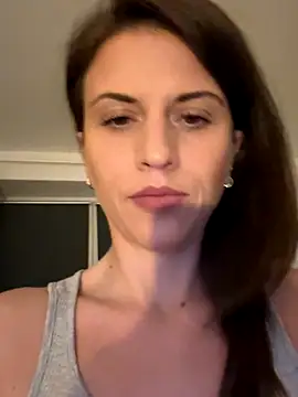 Snapshot of ScarlettNoirr chatting on November 2025 06:46:02 PM ScarlettNoirr online show from November 2025 06:46:02 PM