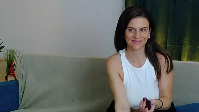 Snapshot of ScarlettNoirr chatting on December 2025 08:35:01 PM ScarlettNoirr online show from December 2025 08:35:01 PM