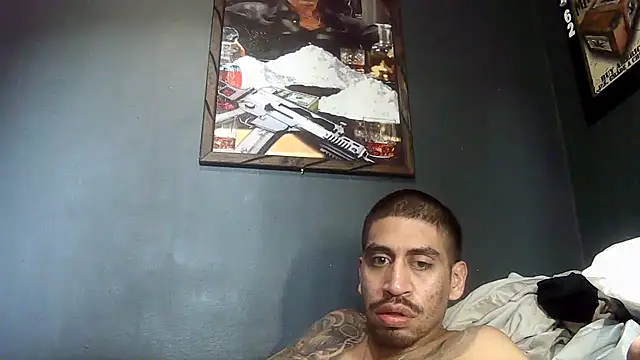 Snapshot of busnfatnutsLildee chatting on December 2025 10:58:01 PM busnfatnutsLildee online show from December 2025 10:58:01 PM