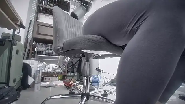 jasoncali305 online show from November 2025 09:42:02 AM