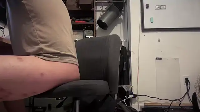 jasoncali305 online show from December 2025 09:51:02 AM