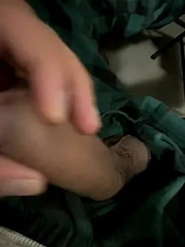 Snapshot of collegeboy_2025 chatting on October 2025 06:43:01 PM collegeboy 2025 online show from October 2025 06:43:01 PM