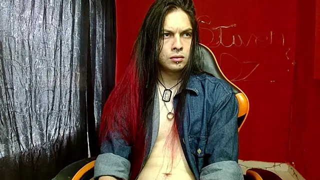 Snapshot of stvn_hot chatting on April 2026 04:54:01 PM stvn hot online show from April 2026 04:54:01 PM