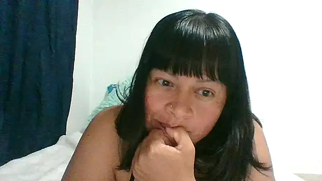 adri89-g online show from January 2026 03:20:01 AM