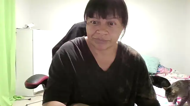 adri89-g online show from July 2026 05:11:01 AM
