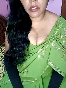 Snapshot of KannadaTamilTeluguBeauty chatting on November 2025 06:48:02 PM KannadaTamilTeluguBeauty online show from November 2025 06:48:02 PM