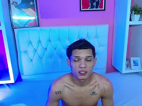 EL VENEZOLANO 22CM online show from September 2025 05:31:01 AM