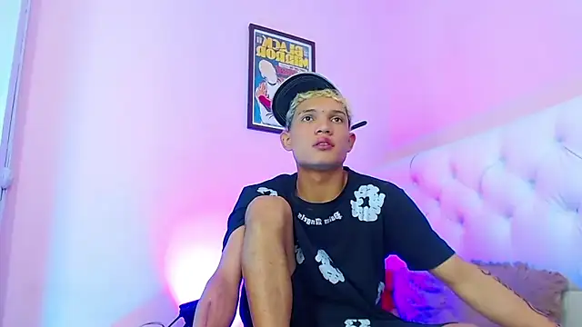 EL VENEZOLANO 22CM online show from November 2025 06:34:01 AM