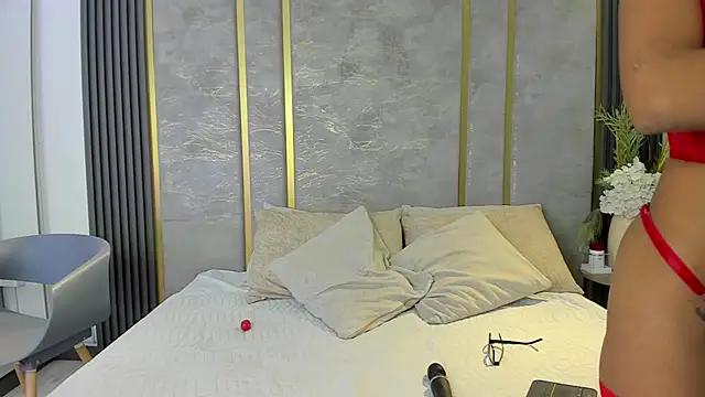 AishaValcazar online show from January 2026 04:48:01 AM