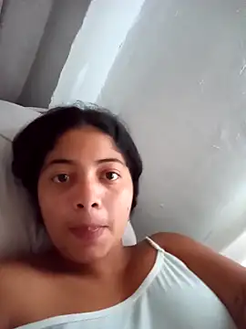 Camila-18w online show from October 2025 04:57:01 PM